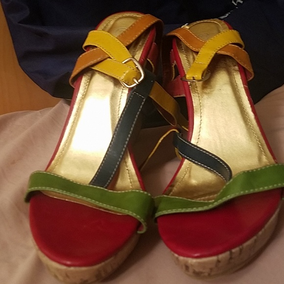 Shoes - Picture 1 of 3